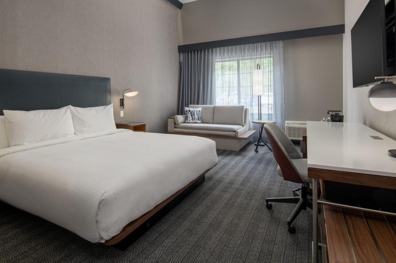 Courtyard By Marriott Olympia Hotel Kültér fotó